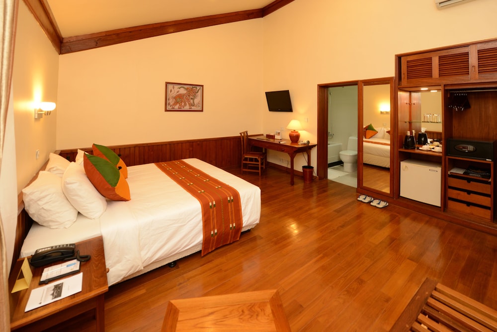 Deluxe Room, Garden View