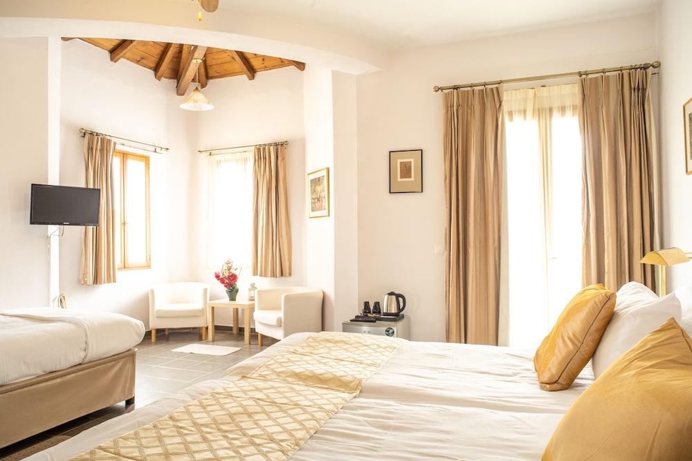 Triple Room, Partial Sea View photo 2