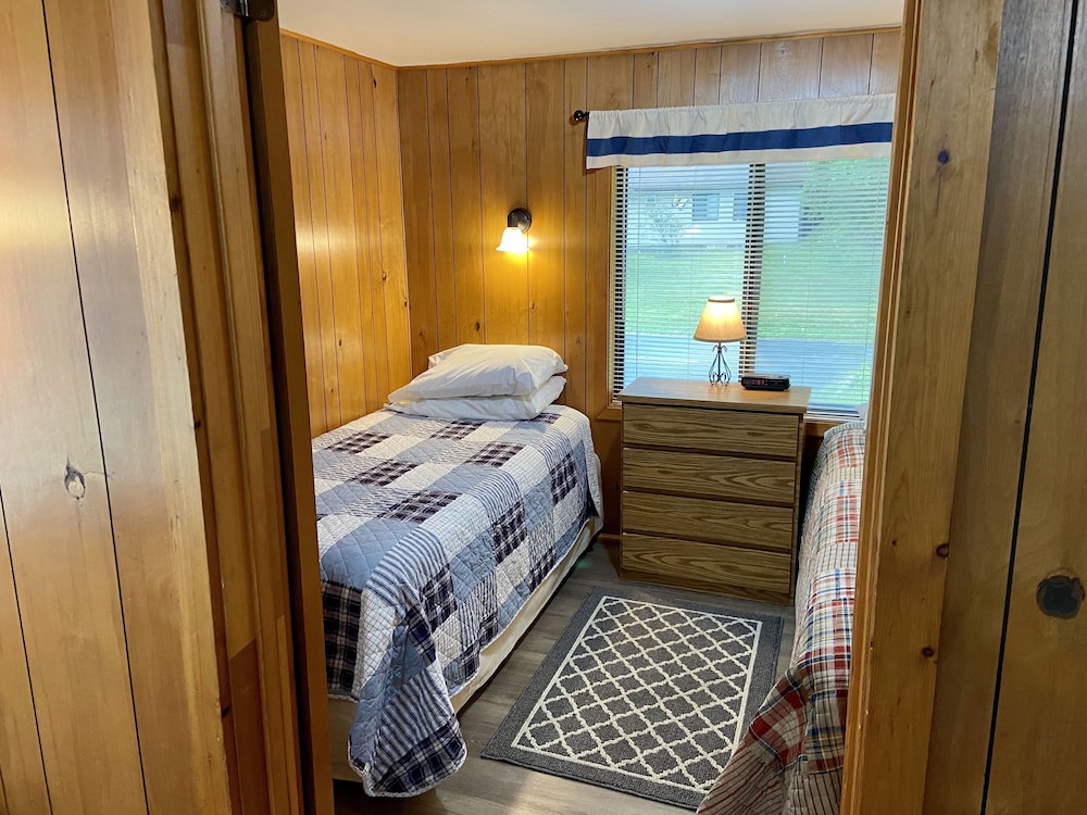 Cabin 9 photo 3