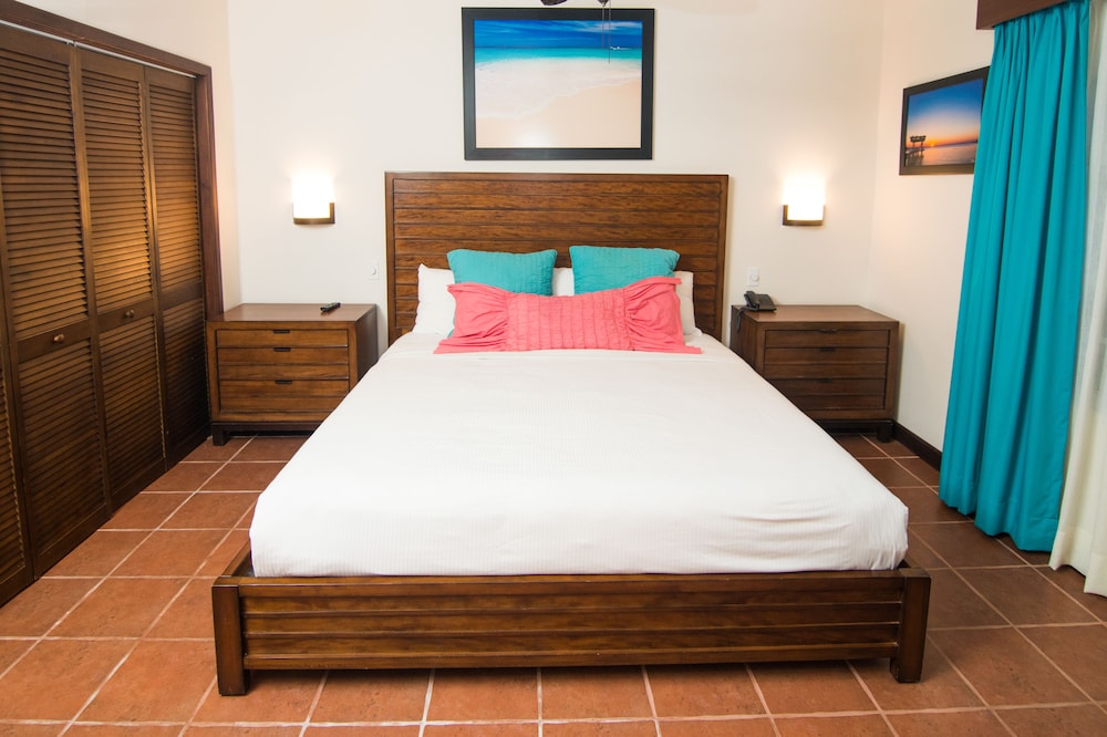 One Bedroom Beach Front Villa photo 3
