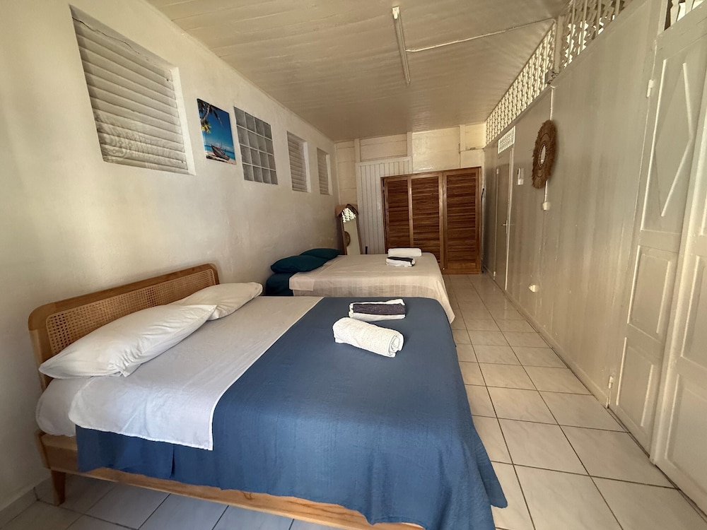 Classic Townhome, 2 Bedrooms, Non Smoking, Sea View photo 3