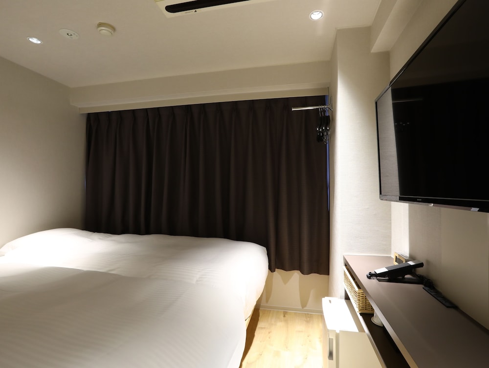 (Reovated) Multi Twin Room (11sqm,90cmBed x 2), Non Smoking