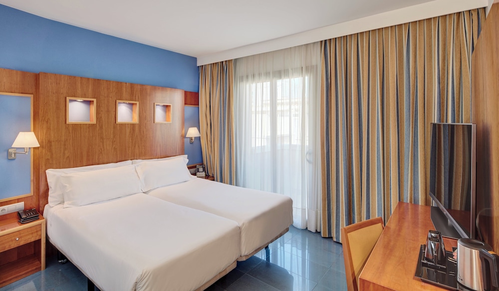 Classic Double Room, Balcony - Photo 1