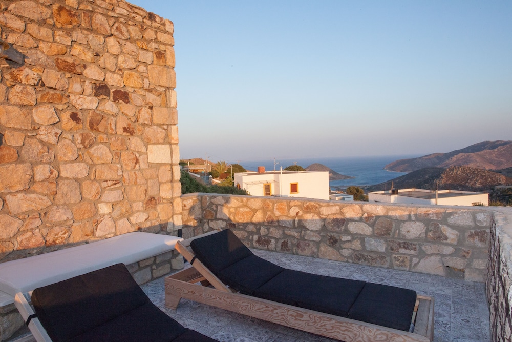 Villa, 2 Bedrooms, Sea View photo 3