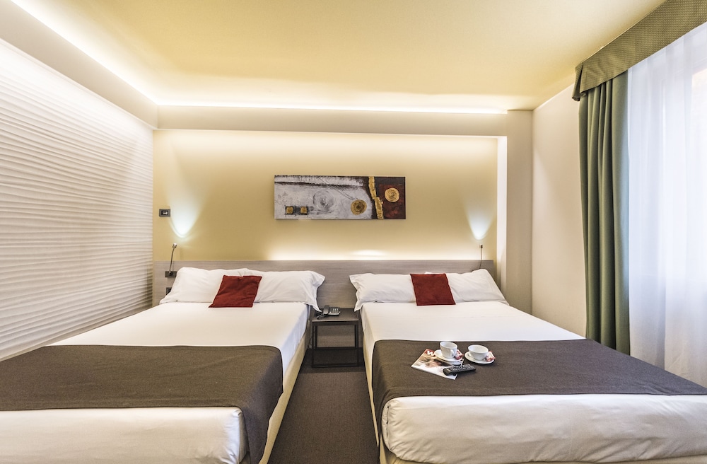 Superior Double or Twin Room - Photo 7