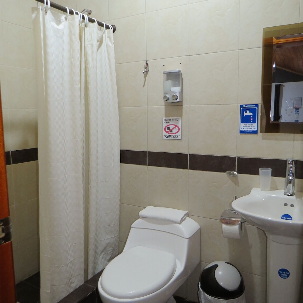 Standard Quadruple Room photo 2