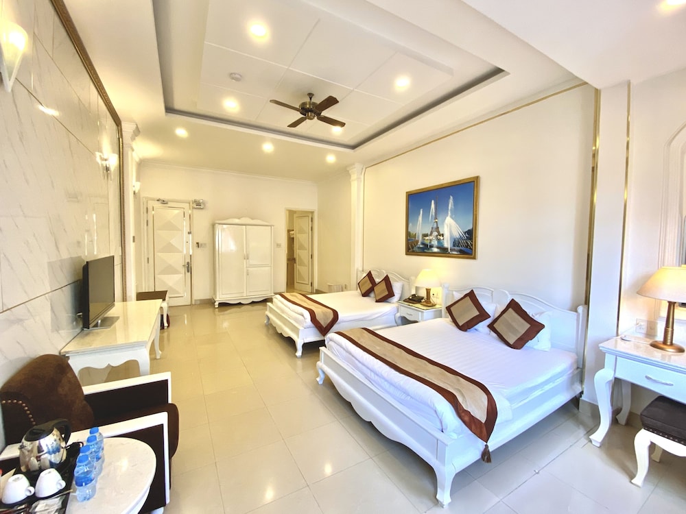 Executive Quadruple Room