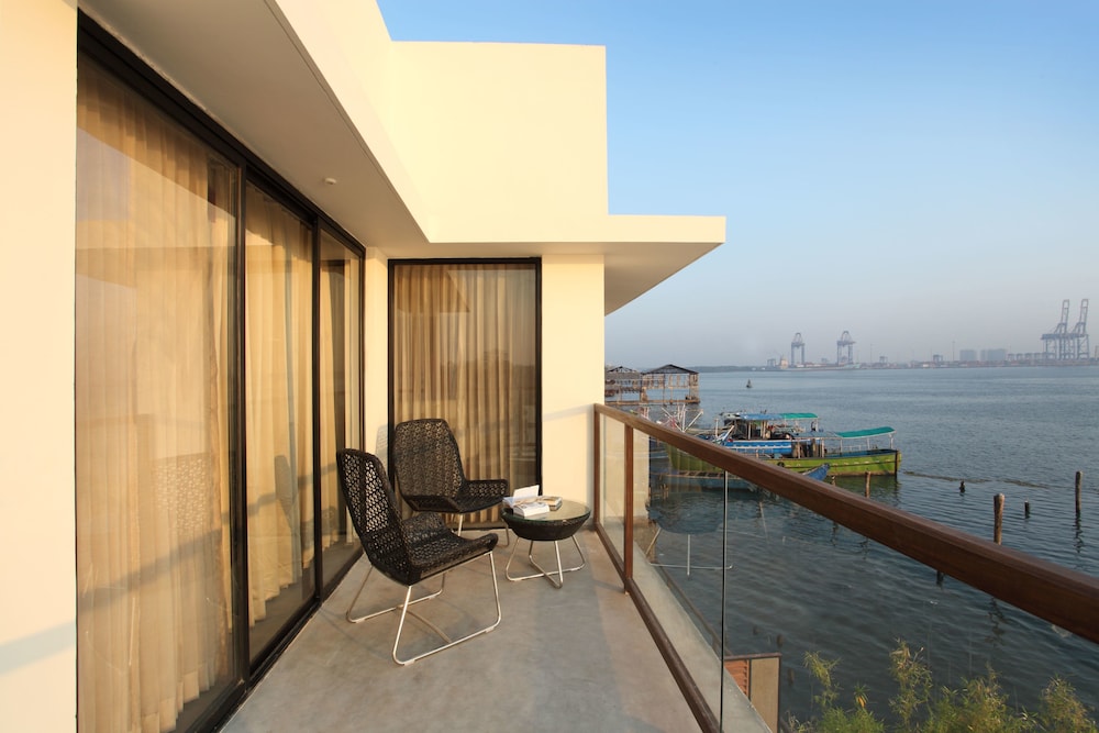 Harbour Suite photo 3