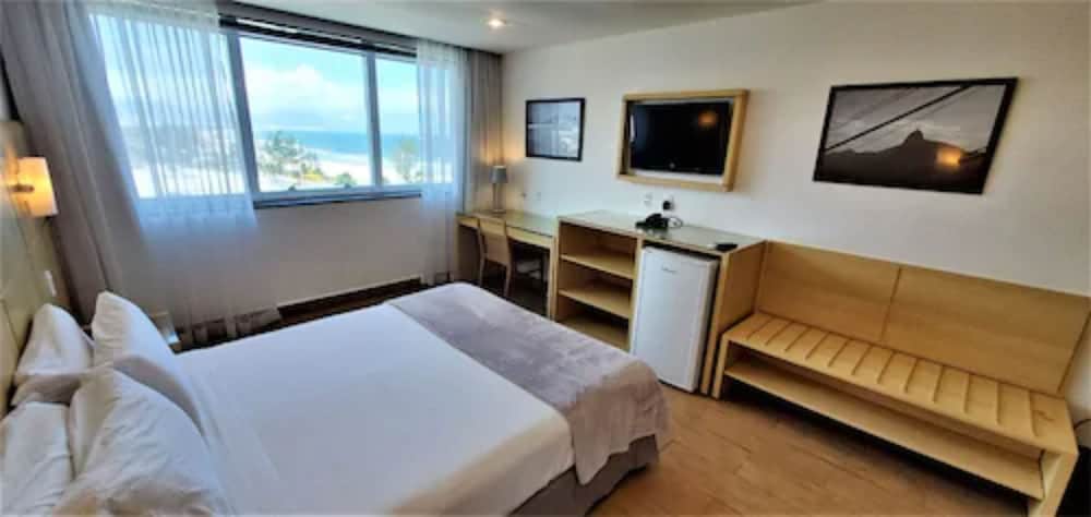 Superior Double Room, 1 Queen Bed, Partial Sea View