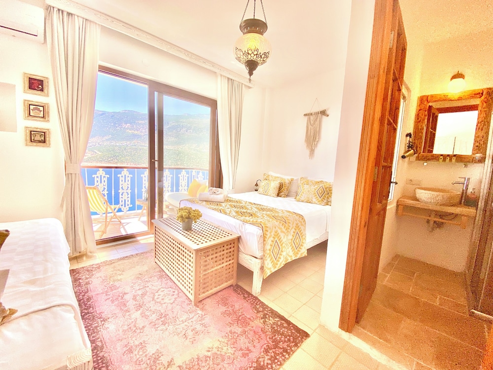 Standard Room, Balcony, Sea View