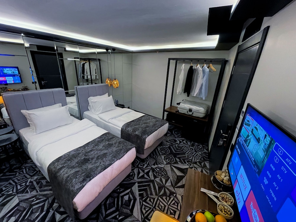 Economy Double or Twin Room photo 2