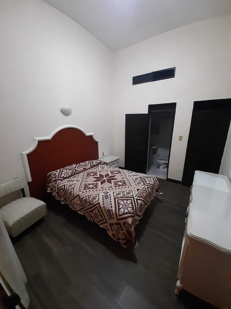 Standard Room photo 2