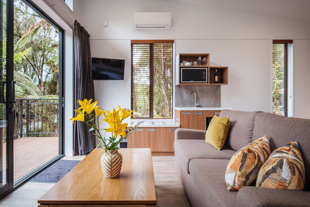 Deluxe Tree Lodge - Photo 9