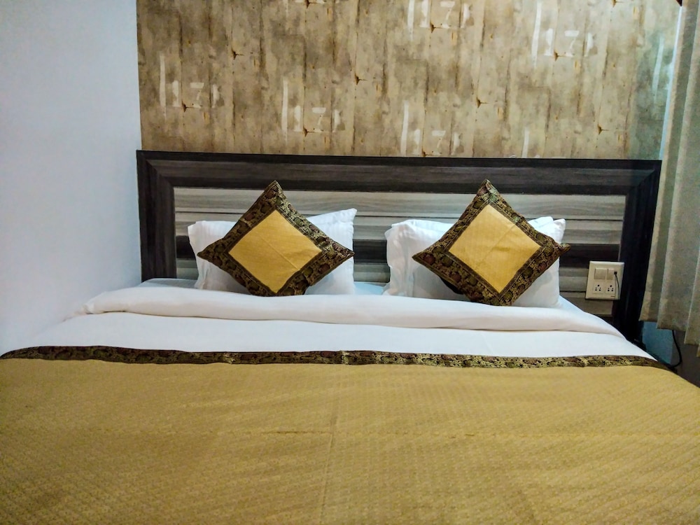 Trishul Room photo 2