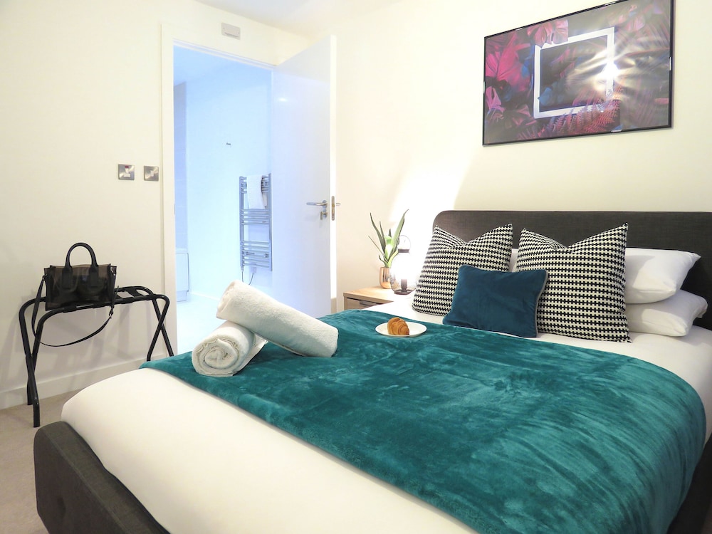 Two Bedroom with Views & Top Floor