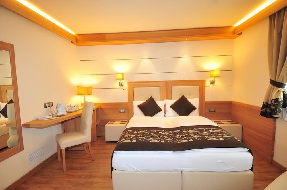 Basic Double or Twin Room photo 1