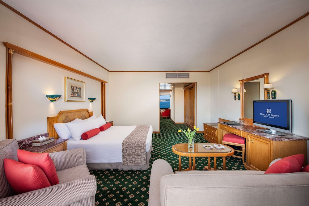 Junior Suite City / Side Nile View