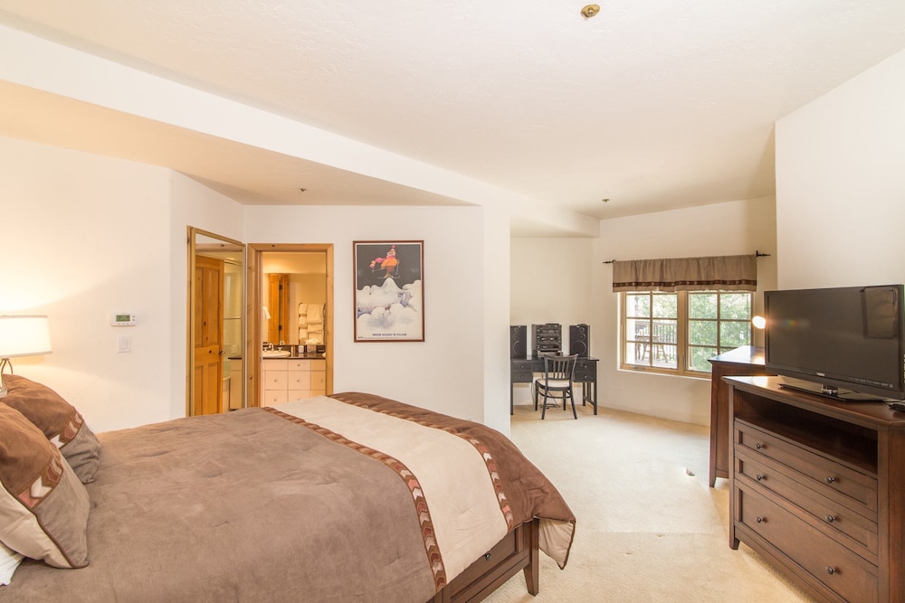 Apartment (2 Bedrooms)