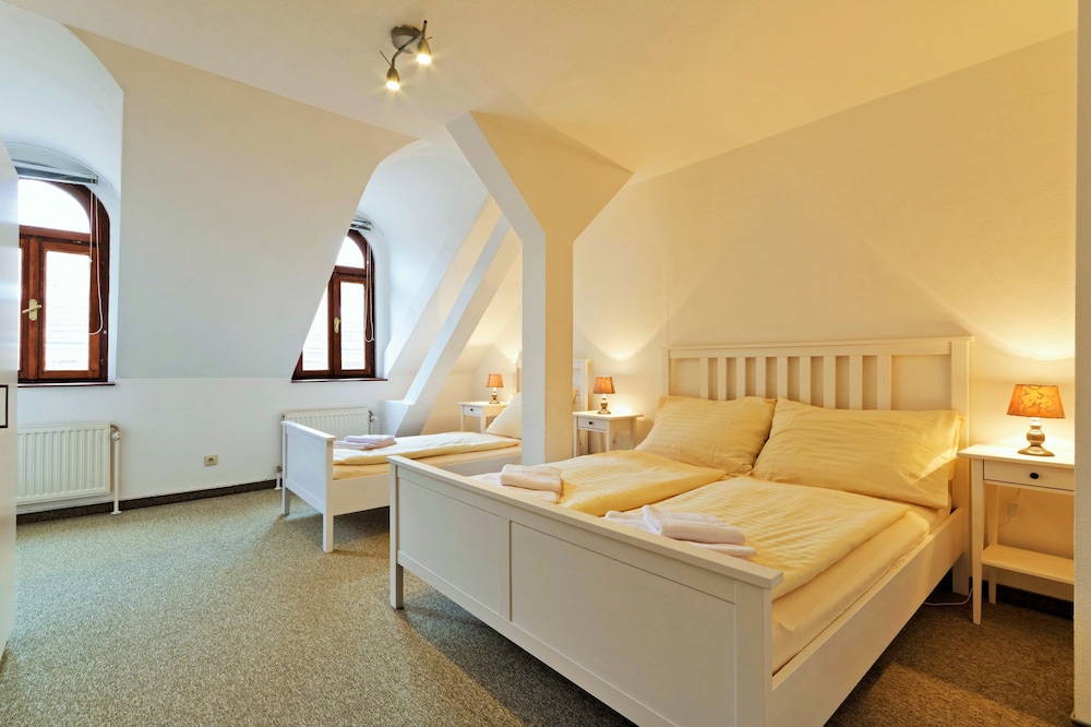 Family Apartment, 2 Bedrooms, Non Smoking - Photo 1