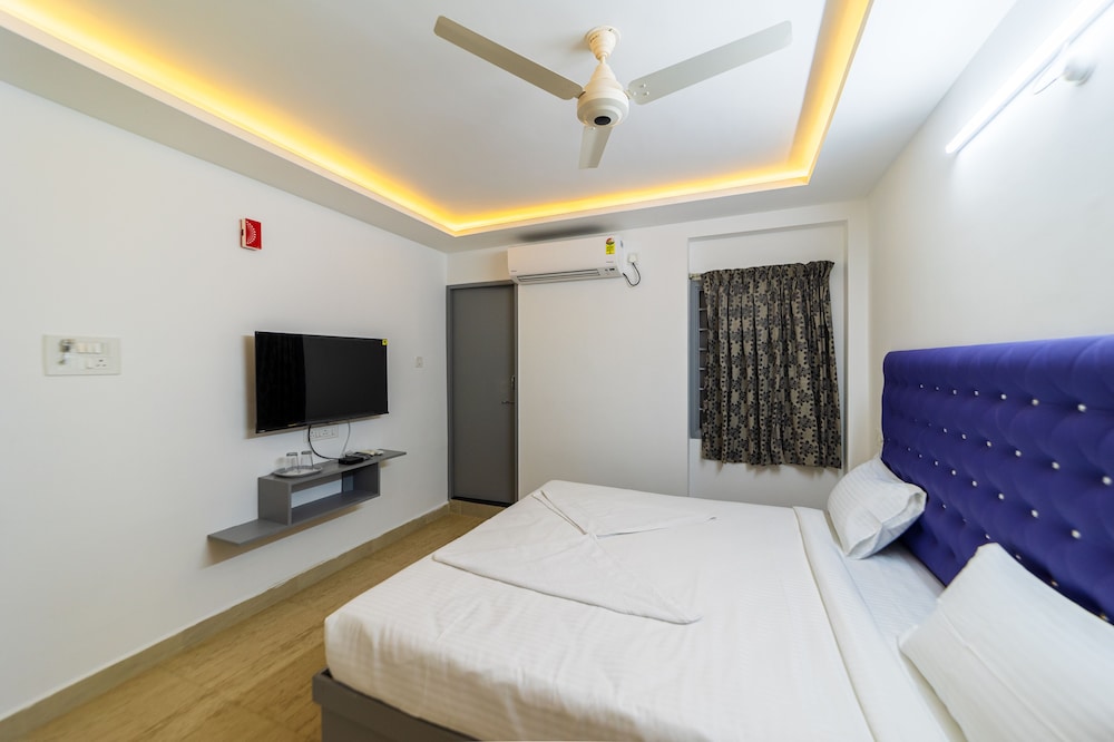 Deluxe Room - Photo 4