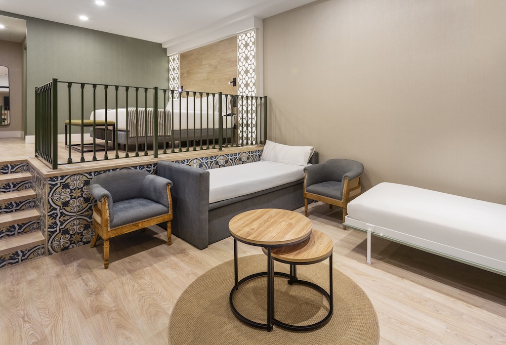 Suite (Patio | Spa Access) Suite (Patio | Spa Access)