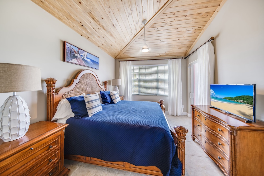 Condo, 3 Bedrooms, Sea View (3 Bath)