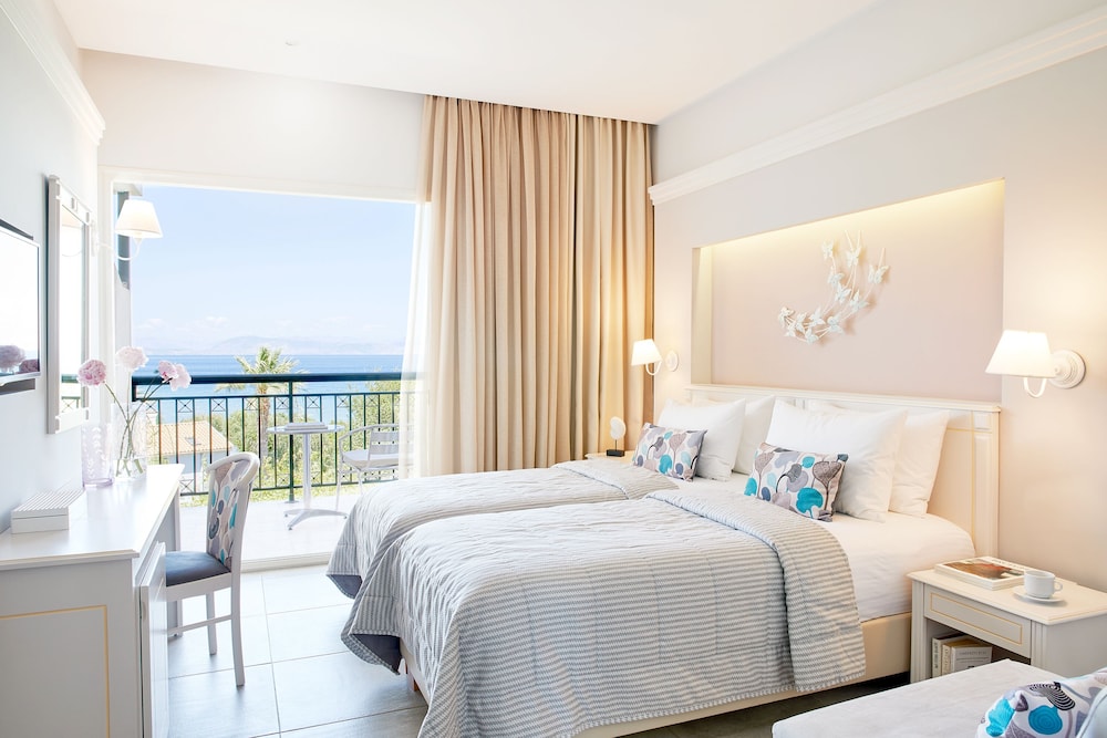 Superior Room, Sea View photo 3