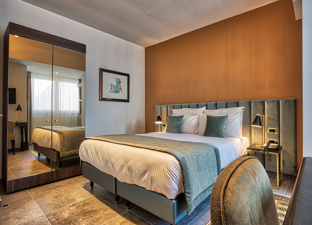 Double Room (2x Twin Beds on Request Only)