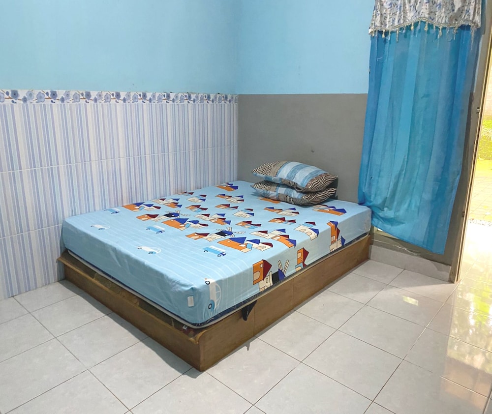 Economy Double Room photo 2