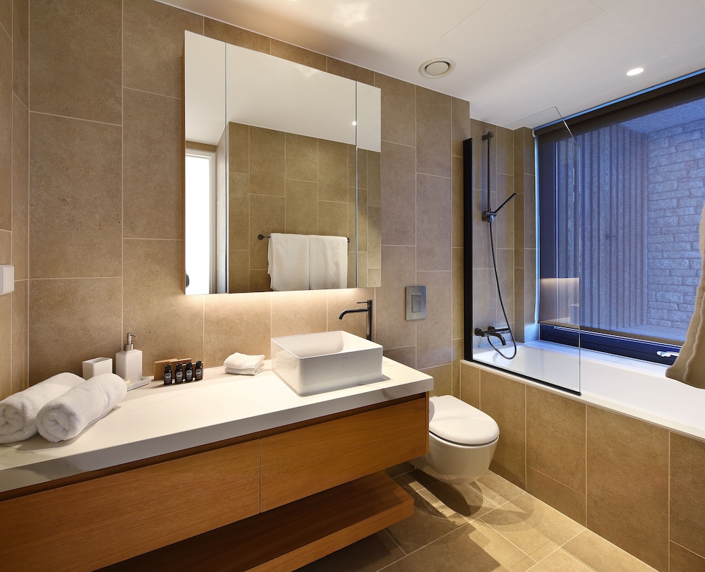Ridge Villa photo 2