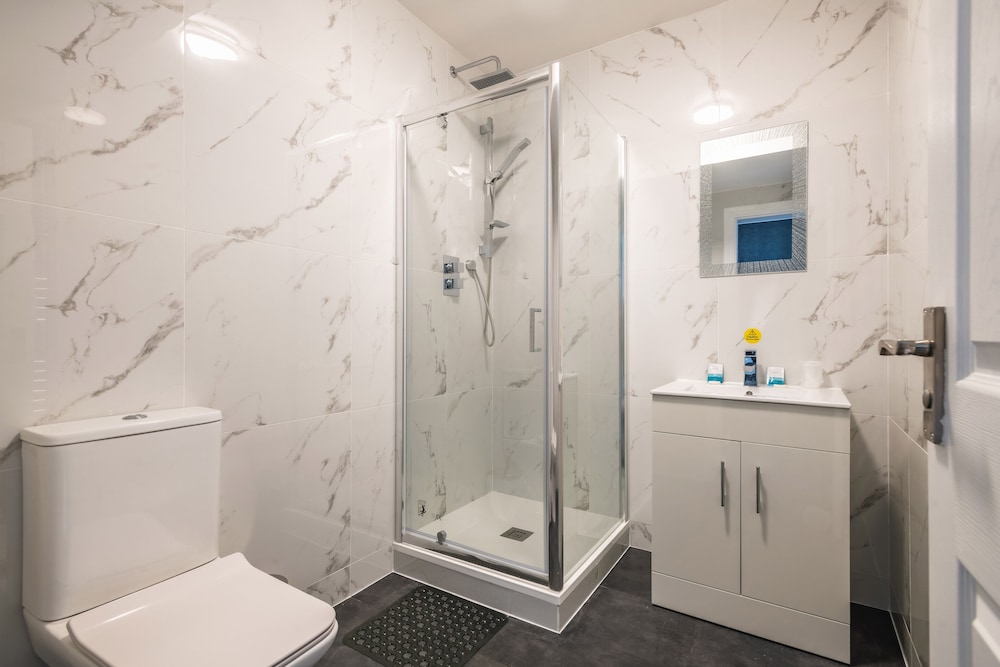 Twin Room, Private Bathroom photo 3
