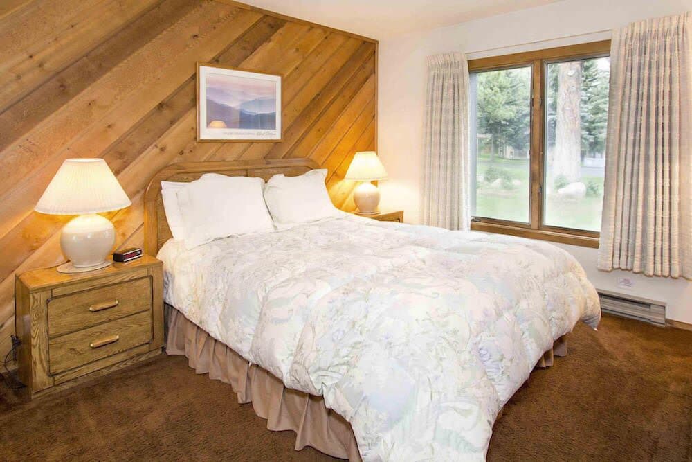 Condo, Multiple Beds, Patio, Mountain View (Snowcreek #059) photo 2