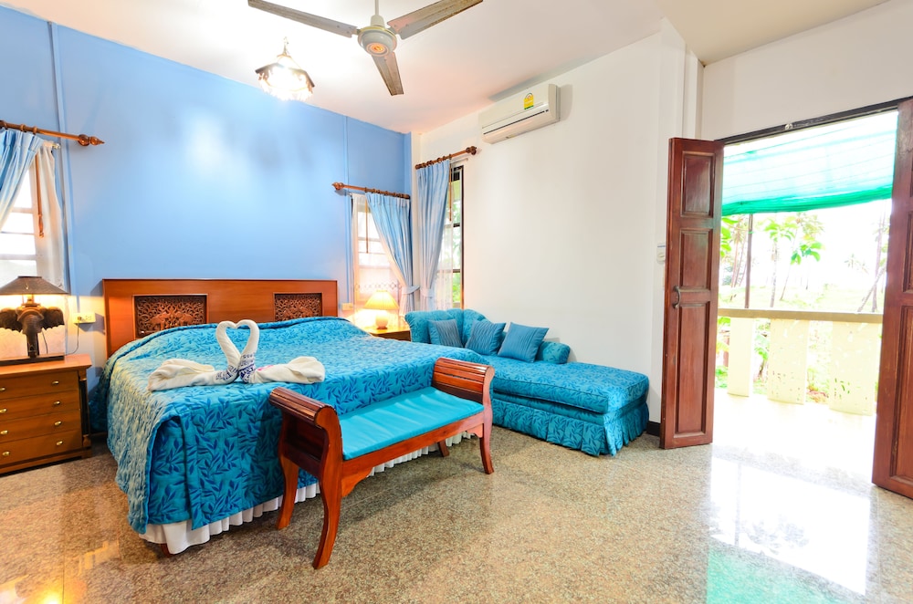 Superior AirConditioning with Jacuzzi photo 3