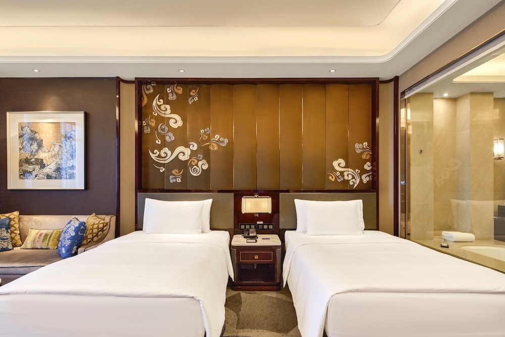 Executive Room, Multiple Beds, Lake View