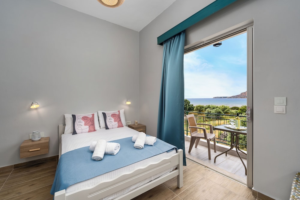 Executive Studio, Sea View