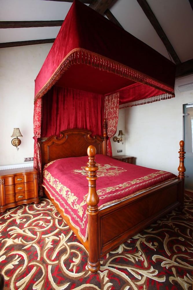 Presidential Suite photo 3