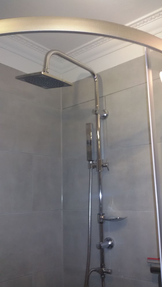 Twin Room, Private Bathroom photo 2