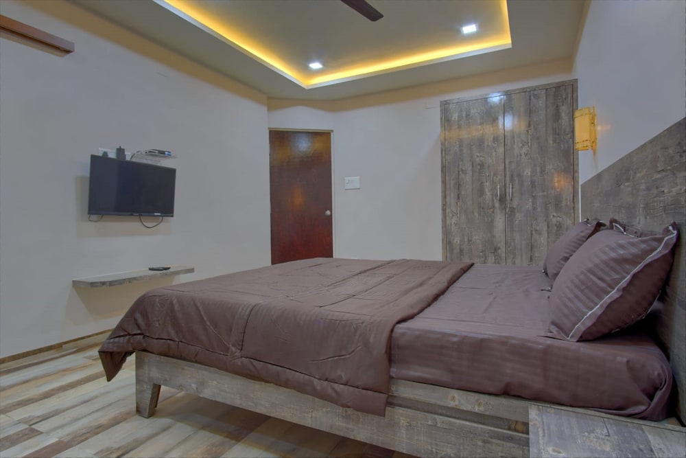 Classic Double Room, City View photo 1