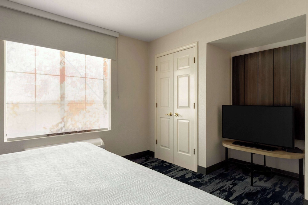 Executive Room, 1 King Bed, Non Smoking - Photo 1