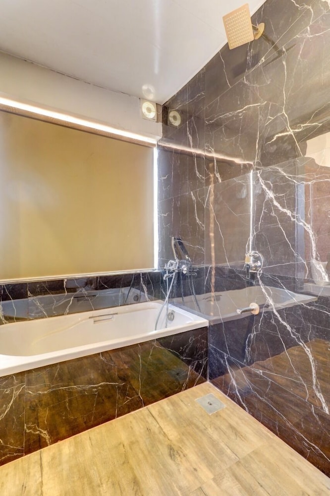 Luxury Room photo 2