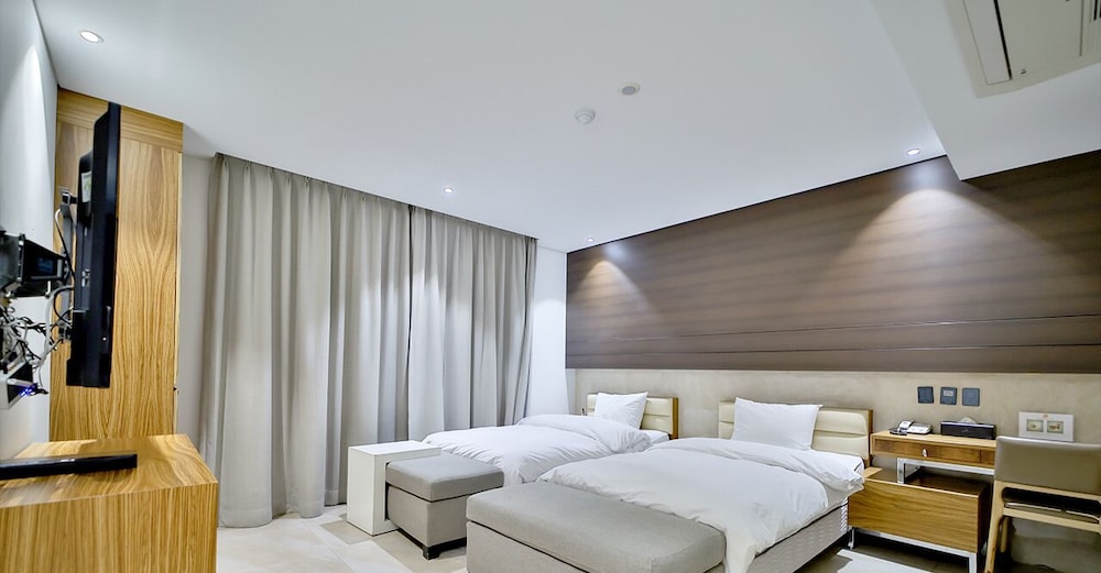 Deluxe Twin Room photo 1