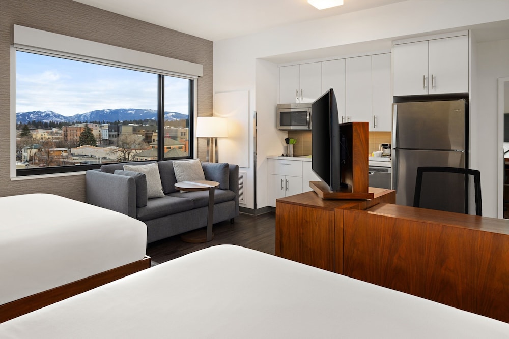 Studio, 2 Queen Beds (Mobility/Hearing Accessible, Tub)