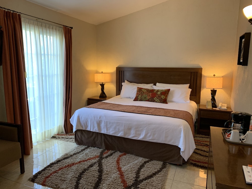 Traditional Room photo 2