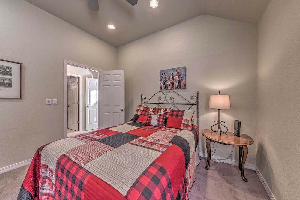 House (4 Bedrooms) photo 2