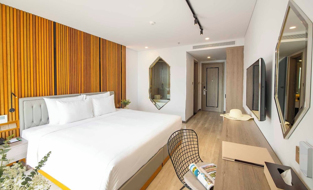 Deluxe Double Room, River View - Photo 5