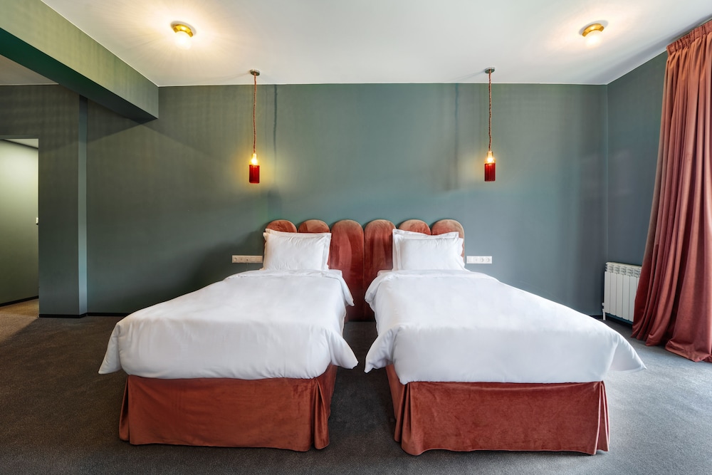 Standard Double or Twin Room, River View