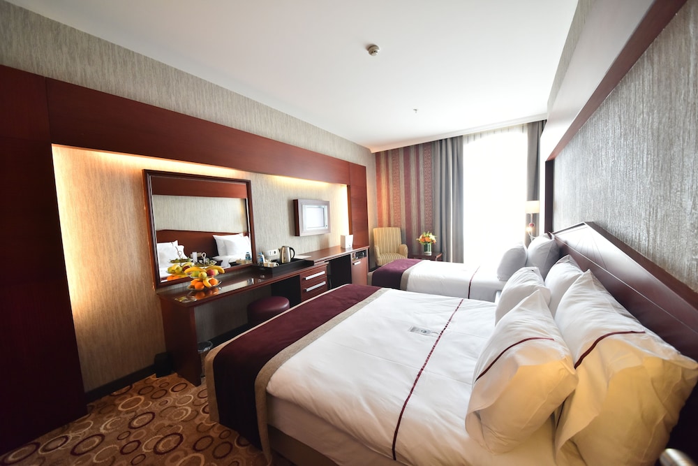 Deluxe Twin Room (French Bed ) photo 2