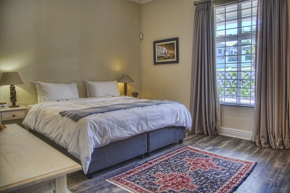 Luxury Suite 4 photo 1