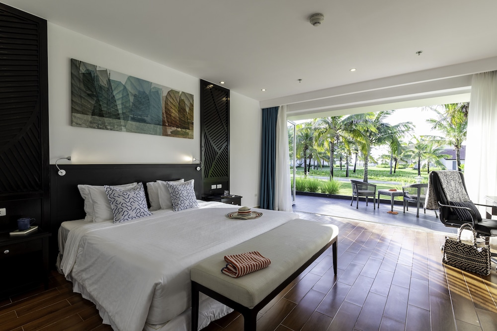Deluxe Double Room, Garden View - Photo 1