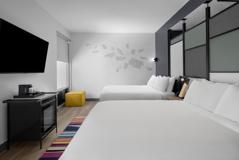 Room, 2 Queen Beds (Mobility/Hearing Access, Roll-In Shwr) - Photo 1